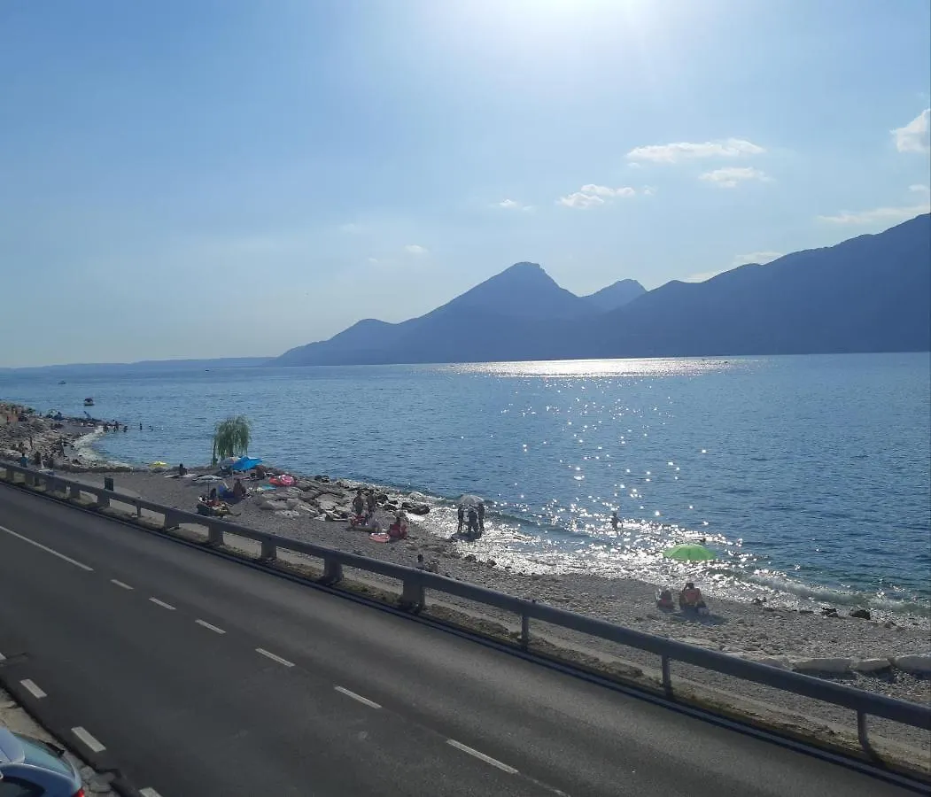 Casa Manu Apartment Brenzone sul Garda